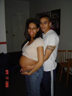 Laila's Mommy and Daddy 48hrs before the big day!