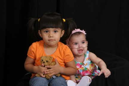 Kiyari with big sister Daliah